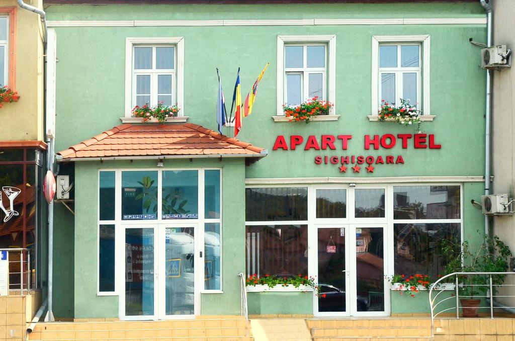Aparthotel Сігішоара Екстер'єр фото