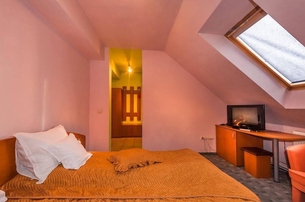 Aparthotel Сігішоара Екстер'єр фото